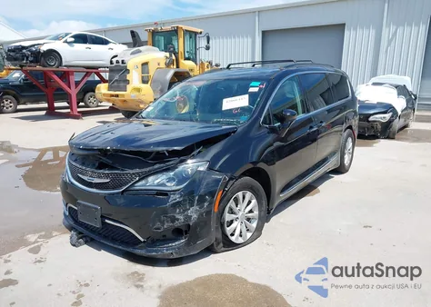 2017 Chrysler Pacifica Touring-L from USA, damaged, VIN 2C4RC1BG5HR730325